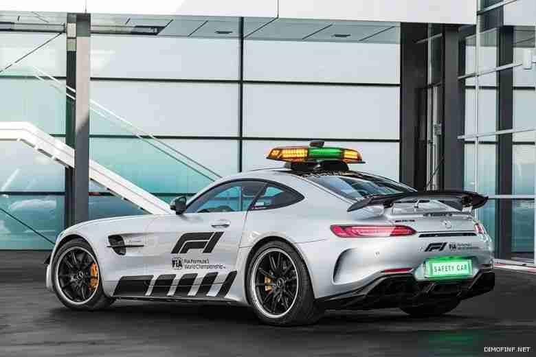 مرسيدس AMG GTR سيارة السلامة الأسرع في الفورميولا واحد