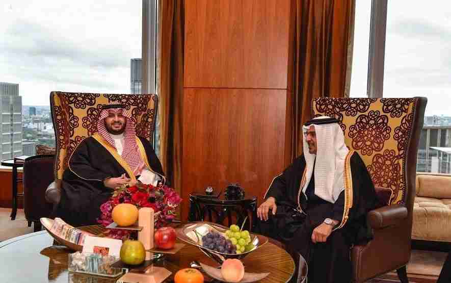 ولي عهد البحرين يستقبل سمو الأمير تركي بن محمد بن فهد