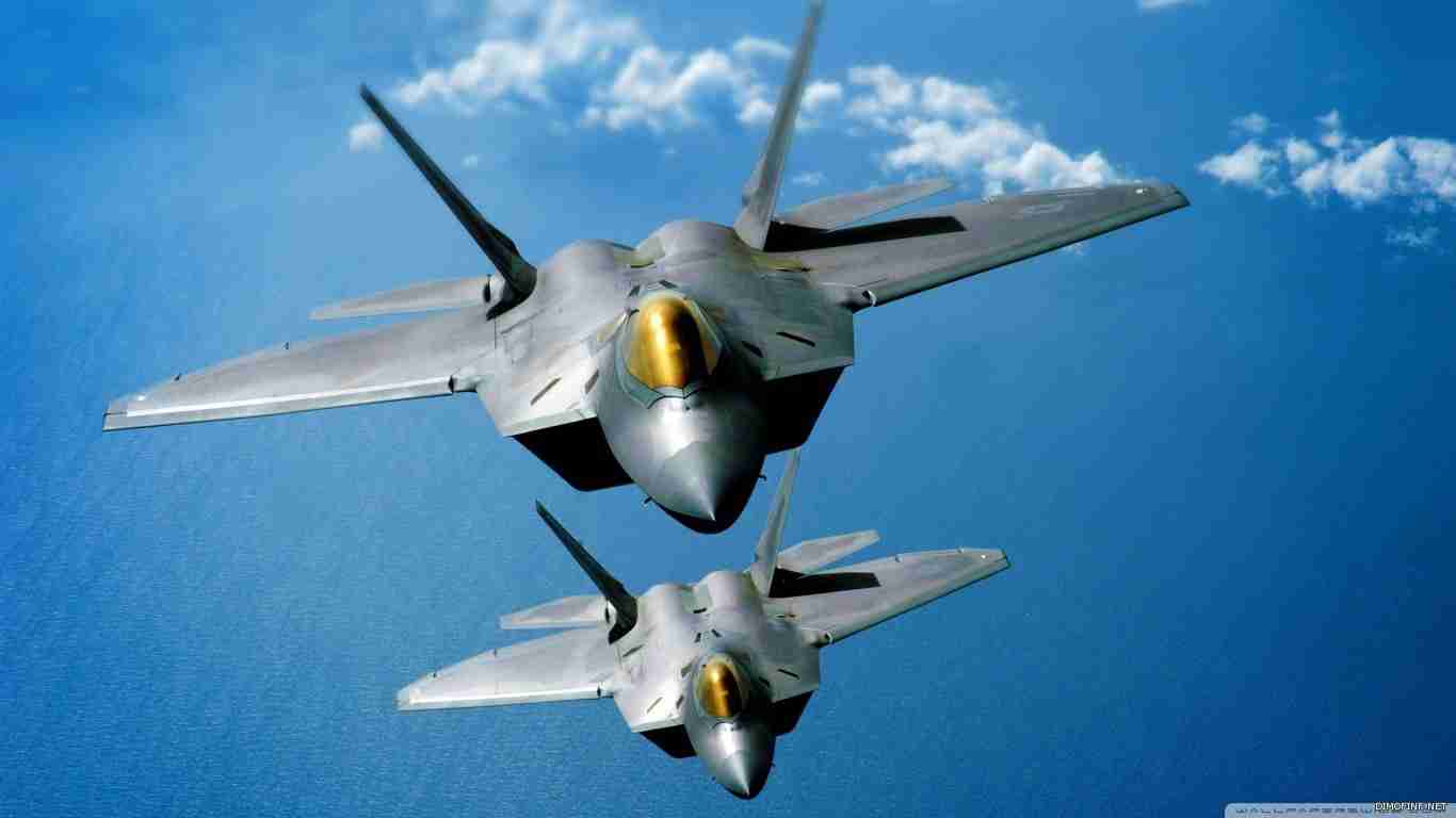 مقاتله f22 raptor