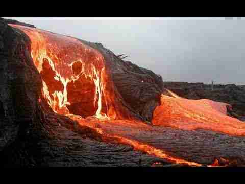 شاهد أكبر انفجار بركاني يحدث في العالم ! بحر من النار و الحمم البركانية سبحان الله